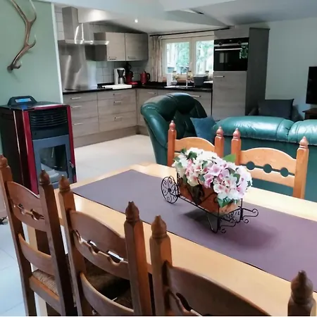 Chalet Authentic In With Private Fish Pond *
