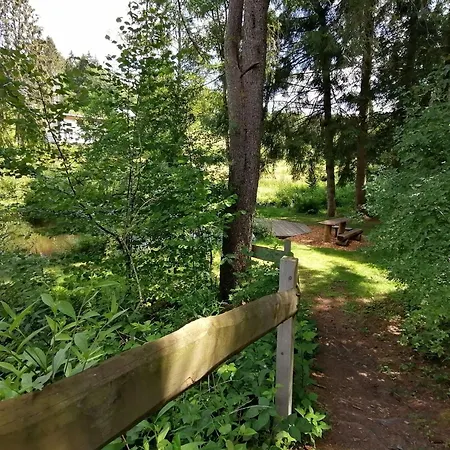 Chalet Authentic In With Private Fish Pond *