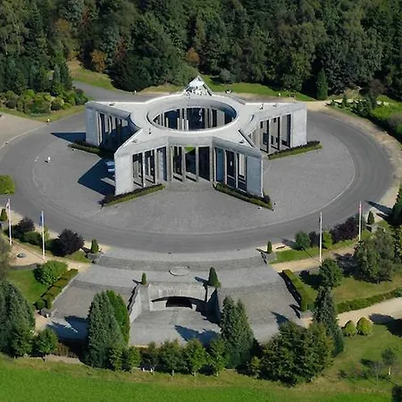 Cozy With Sauna, וויברין